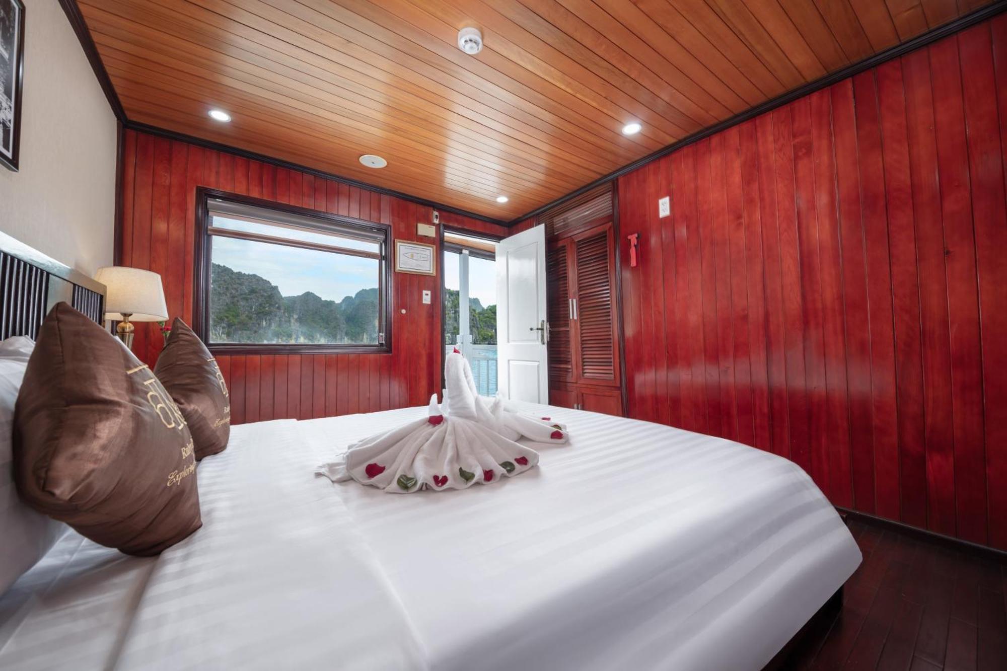 Hotel Ruby Cruise Ha Long Exteriér fotografie