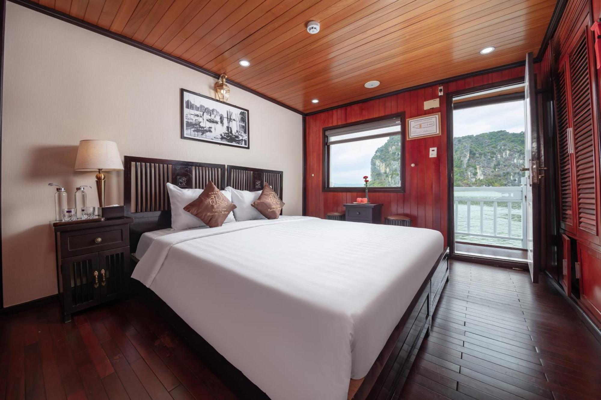Hotel Ruby Cruise Ha Long Exteriér fotografie